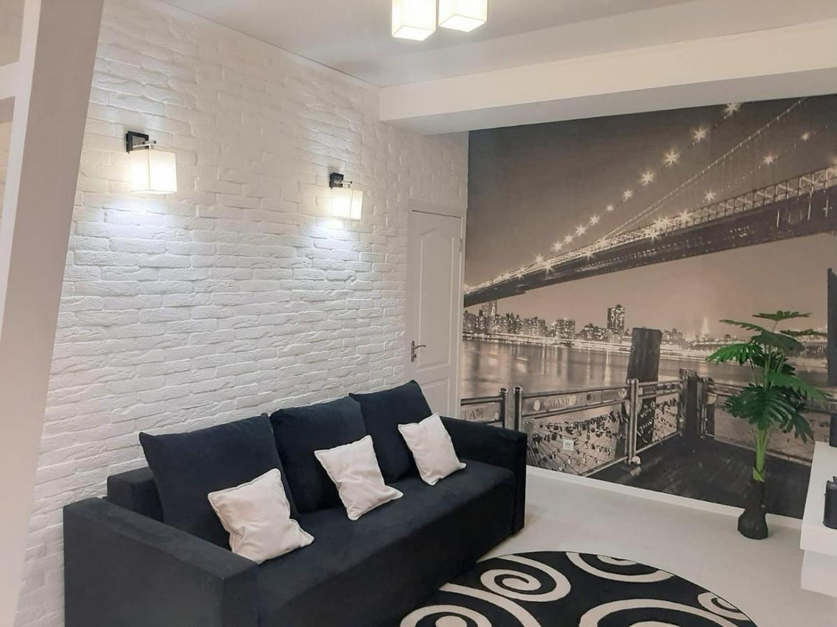 Bright Central Apartment キシナウ エクステリア 写真