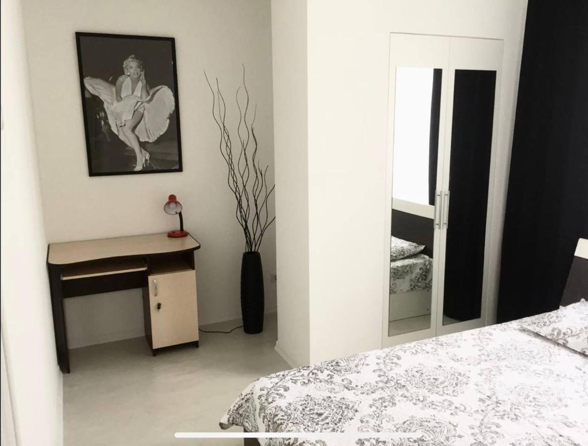 Bright Central Apartment キシナウ エクステリア 写真